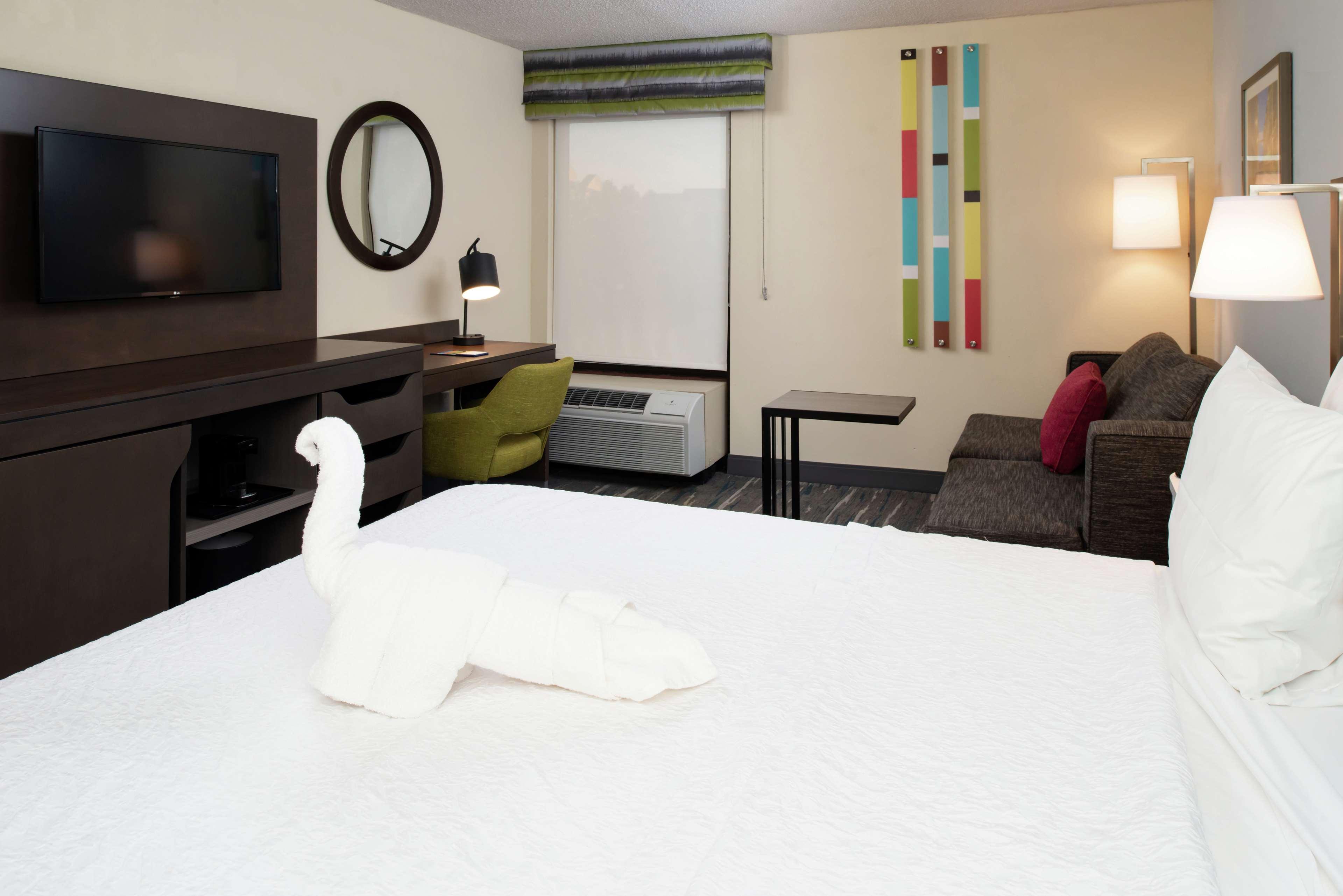 Hampton Inn Greensboro Airport Buitenkant foto