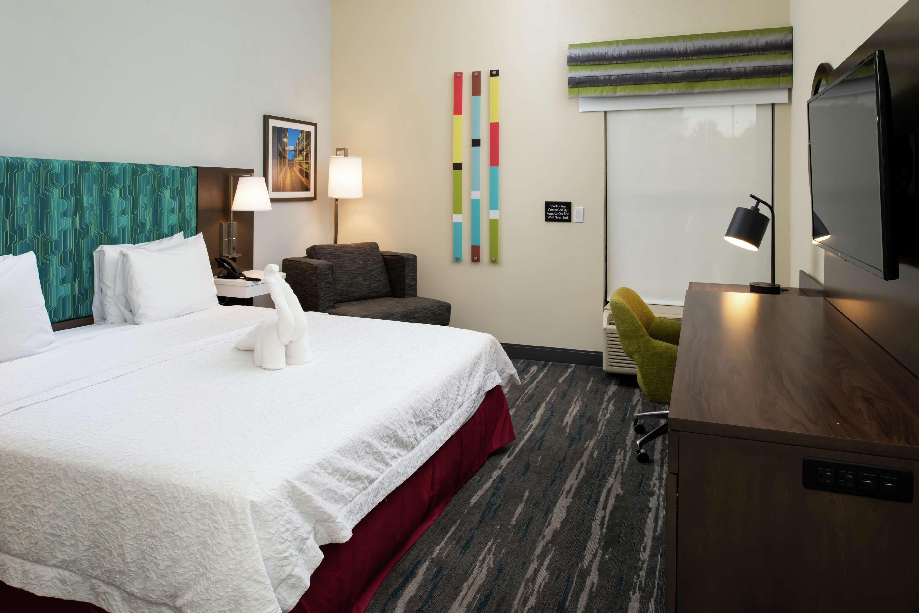Hampton Inn Greensboro Airport Buitenkant foto